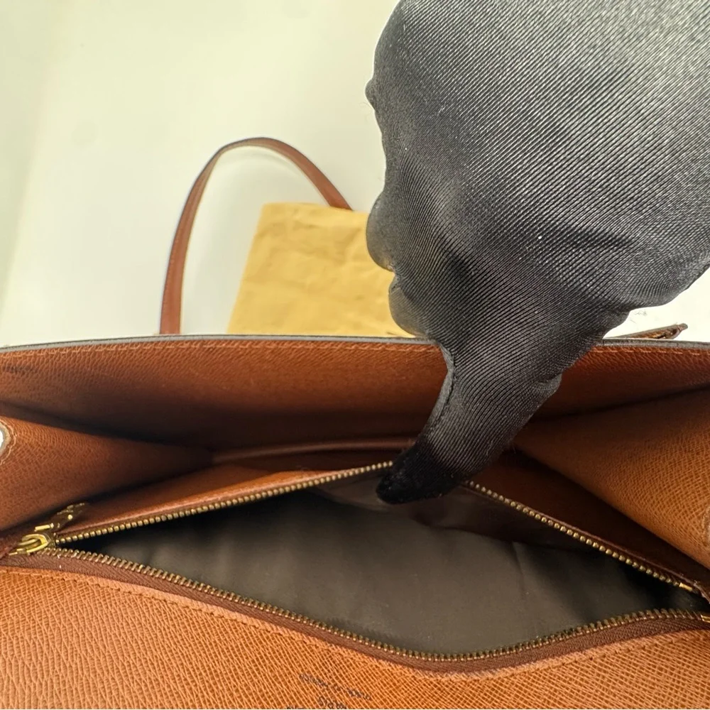 💯Authentic LOUIS VUITTON Monceau in Monogram canvas W/ Strap